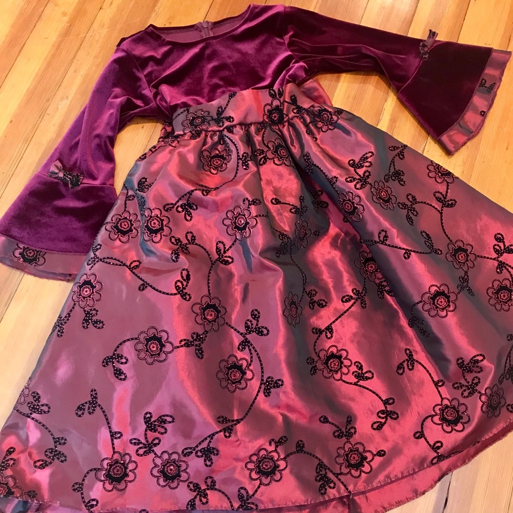 Burgundy velvet & taffeta girls dress size 7